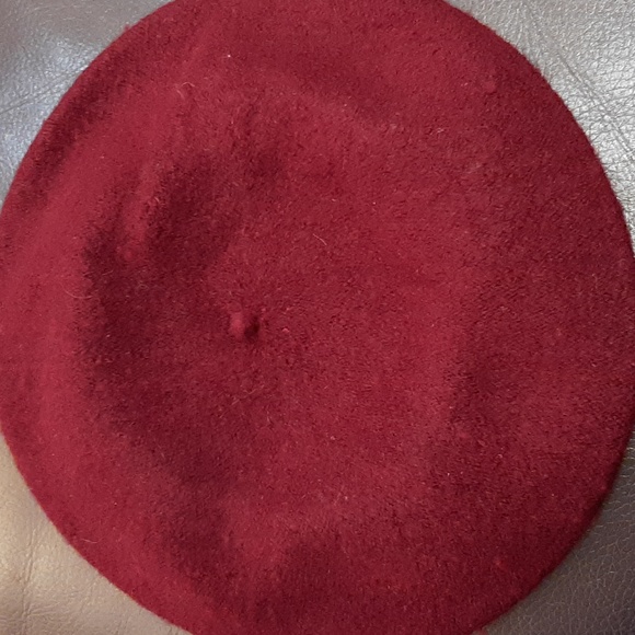 Wool berets - Picture 8 of 9